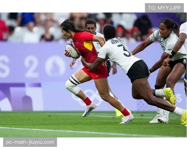 通讯：从斐济乡村到英超明星——拉维尼亚·托伊的跨界橄榄球之路